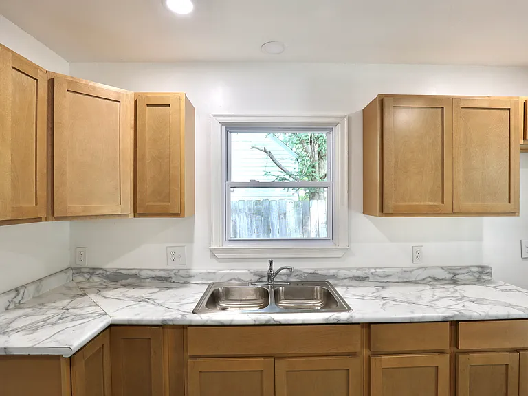 1217 Tioga Ave — Photo 7