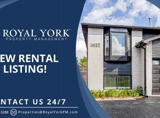 1427 Birchcliffe Ct #1, Oshawa, ON L1J7Z8