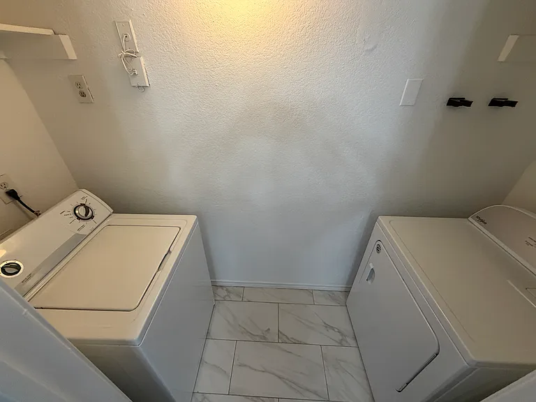 4777 Cedar Springs Rd #4D — Photo 5