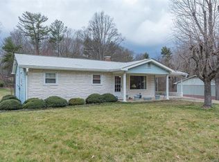 205 Rowland Rd, Swannanoa, NC 28778