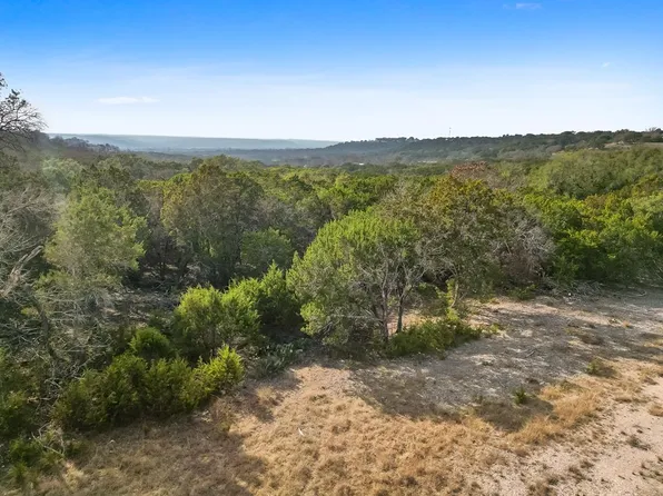 129 Paramount Vw, Kerrville, TX 78028