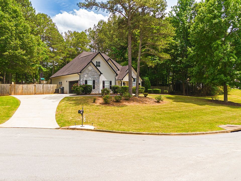 1st image of 30 Carmel Dr