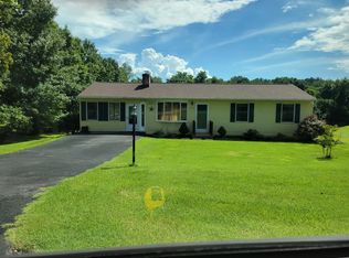16143 Spade Rd, Hagerstown, MD 21740