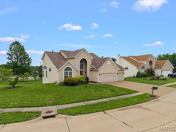 5th image of 102 Stewart Springs Dr