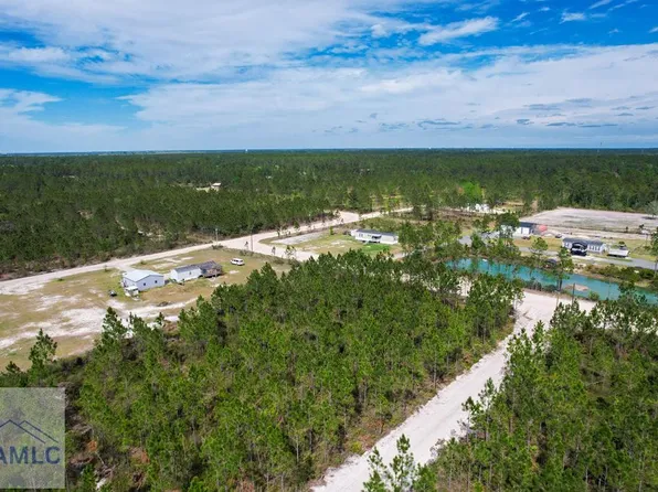 12 W Kenny Dr, Jesup, GA 31545