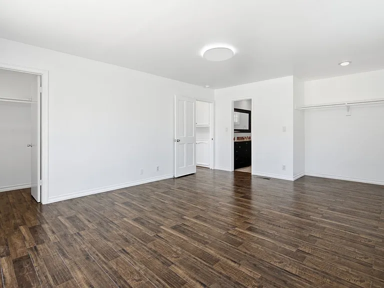 5244 Baza Ave — Photo 34