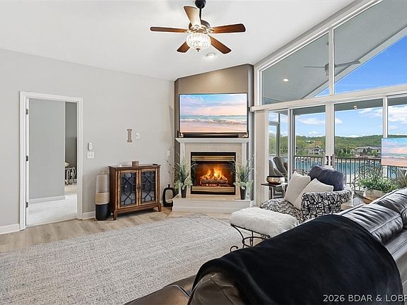 5th image of 147 Evergreen Rd #4B