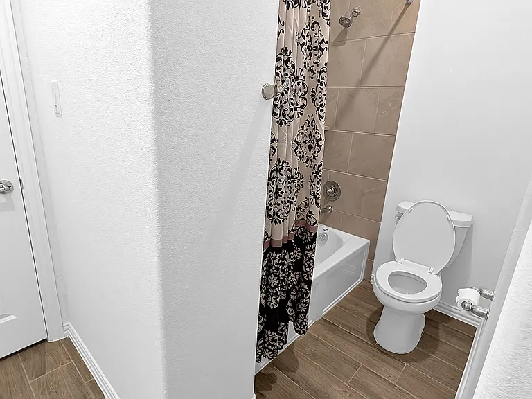 8005 Lindheimer Ln — Photo 17