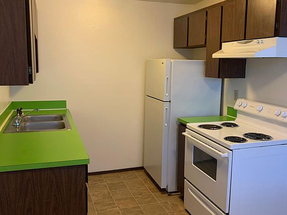 5th image of 424 161st St S Unit 1