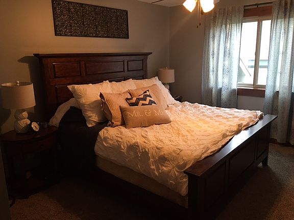 5th image of 326 Glenmeadow St