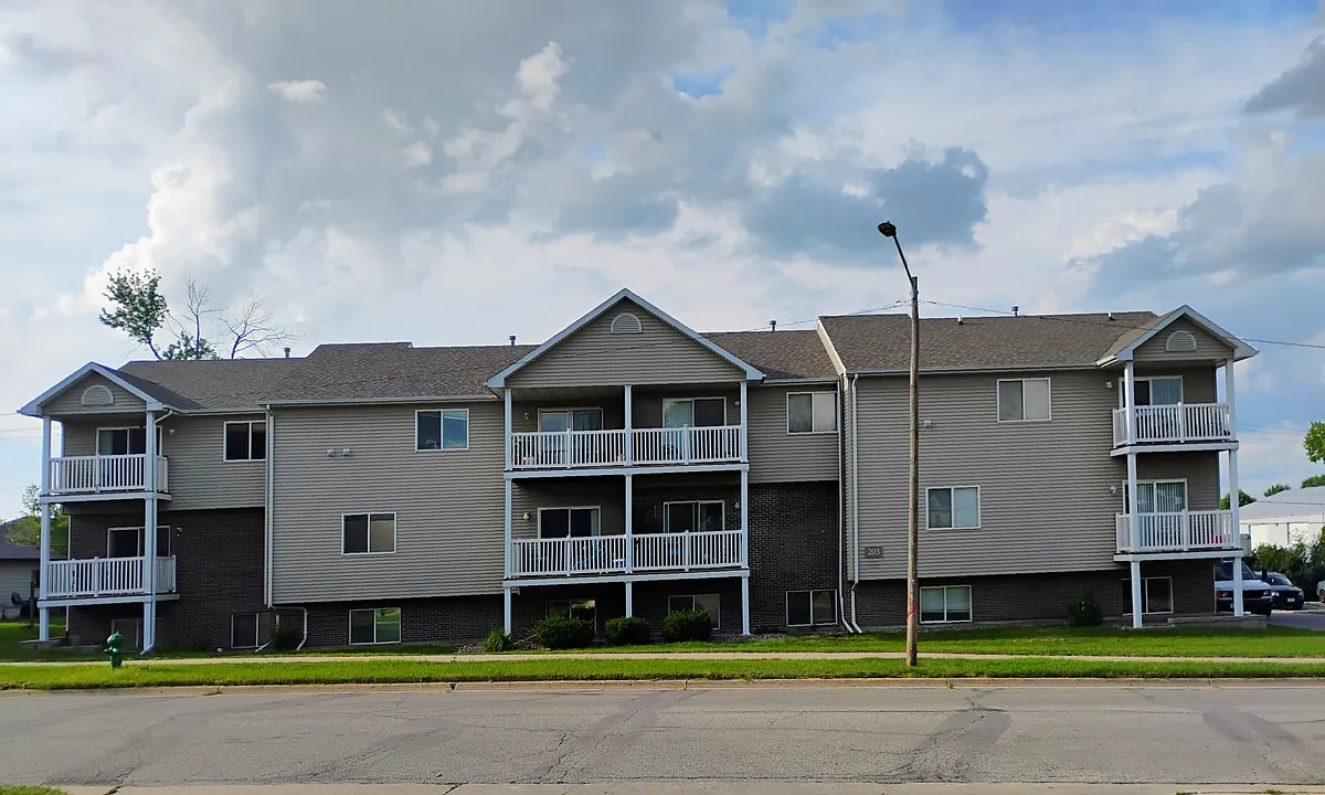 Building Photo - 203 Jewel Dr #3