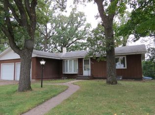 722 Highland Ave, Little Falls, MN 56345