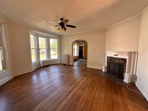 4th image of 220 W Green St