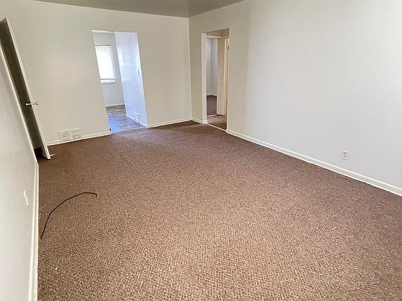 4th image of 8918 W Carmen Ave #2