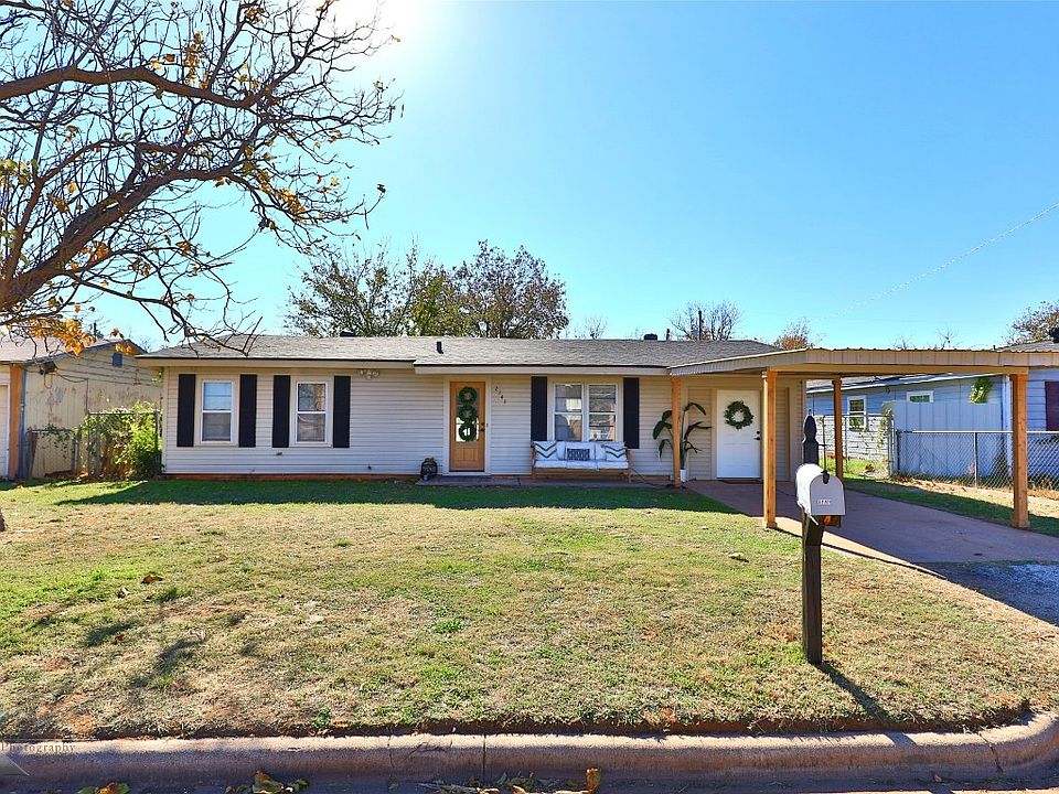 1st image of 2141 Oakland Dr