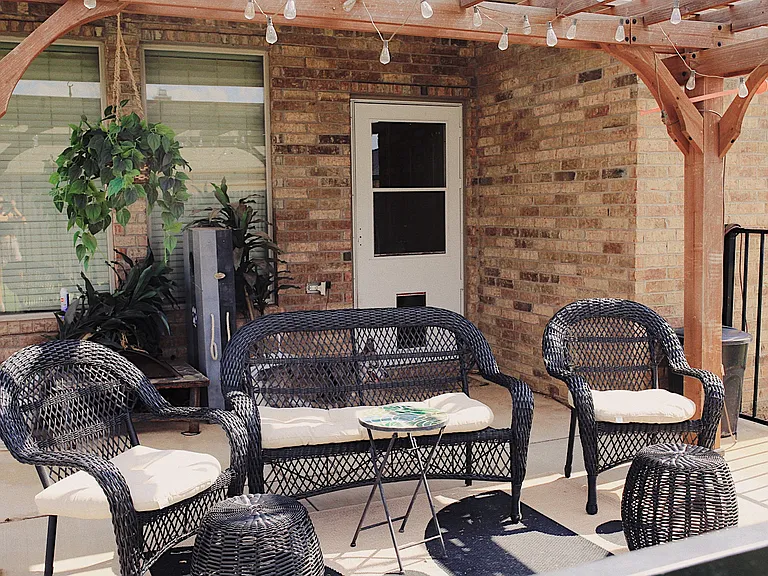 5208 Kemper St — Photo 10