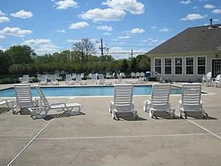 2 bed, 1200 sqft, $2,550 — Photo 4