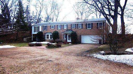 1st image of 2515 N Shore Dr