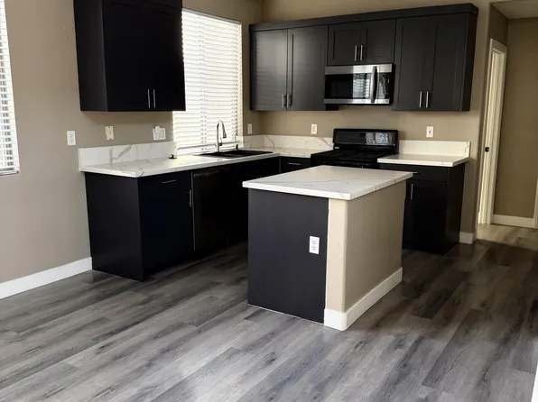 8122 Altamont Ridge St, Las Vegas, NV 89113