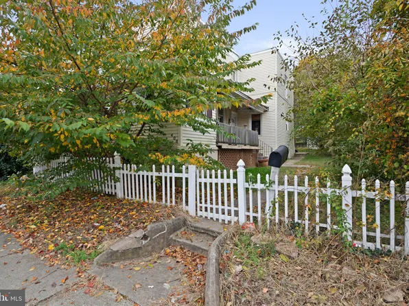 408 S 2nd St, Darby, PA 19023