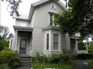 41 Hinsdale Ave, Winsted, CT 06098