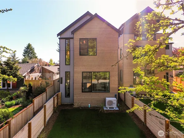 10330 14th Avenue NW, Seattle, WA 98177