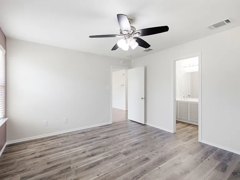 209 Rinehardt St — Photo 17