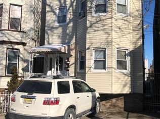 312 26th St, Union City, NJ 07087