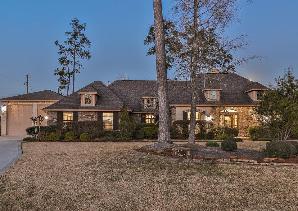 1st image of 40610 Manor Dr