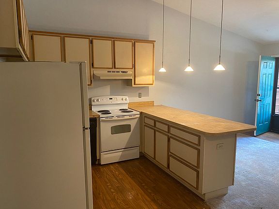 4th image of 2372 Hartsfield Way