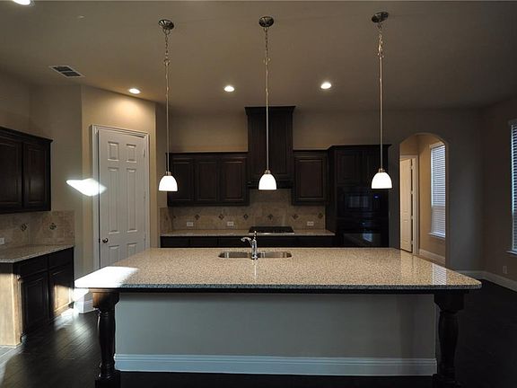 3rd image of 3725 Cobblecreek Dr