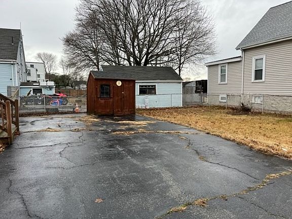4th image of 44 Ballard St