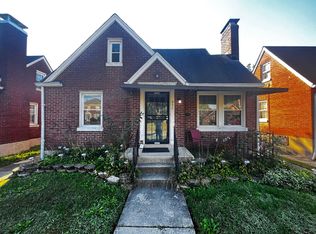 932 Hess Ln, Louisville, KY 40217