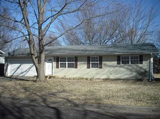 1140 N Glenn Ave, Springfield, MO 65802