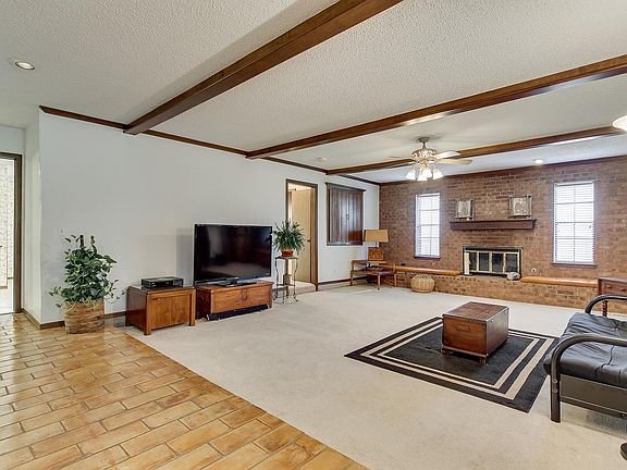 4th image of 12501 Saint Andrews Dr