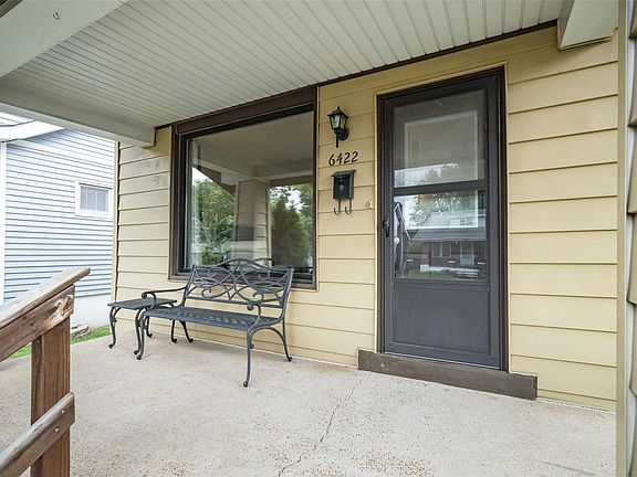 2nd image of 6422 Wanda Ave