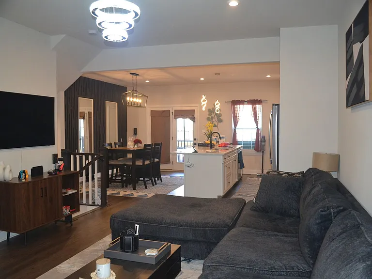 1015 Rampart Dr — Photo 11