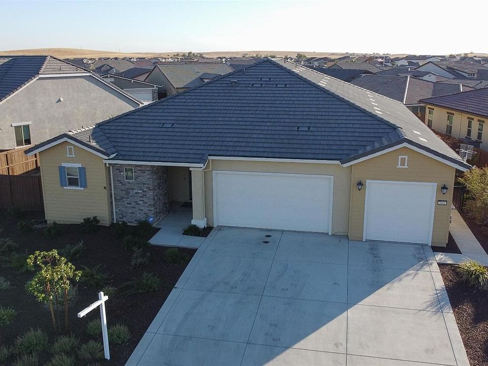 1st image of 3062 Calypso Cir