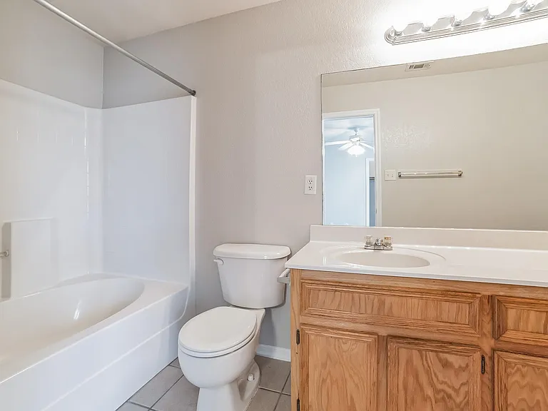 319 Cedar Ridge Dr #B — Photo 22
