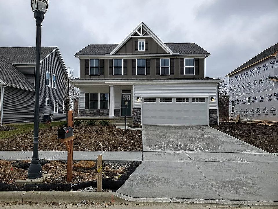 1st image of 681 Wallace Dr