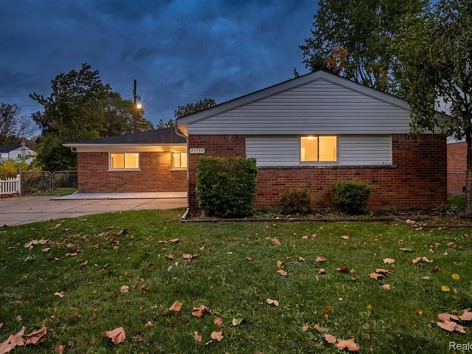 23050 Glenmoor Hts