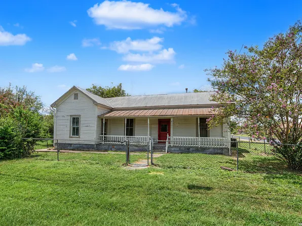11609 Castro, LaCoste, TX 78039