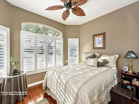 3rd image of 1454 W Summer Poppy Dr