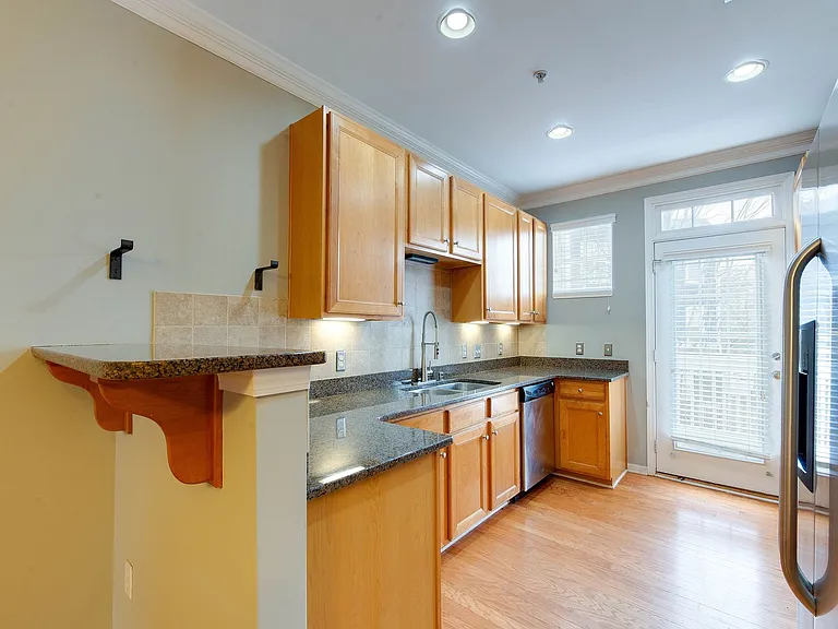 1508 Walnut View Dr — Photo 14