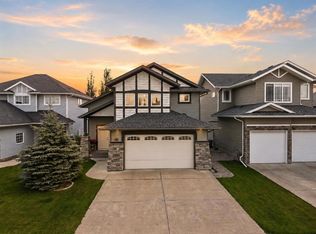 62 N Traptow Close, Red Deer, AB T4P 0N7