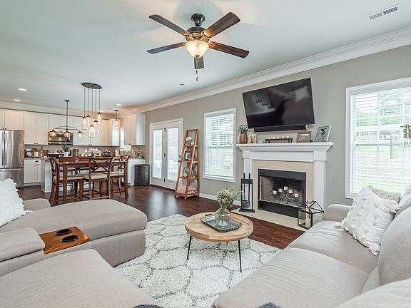 5th image of 7442 Lucky Clover Ln