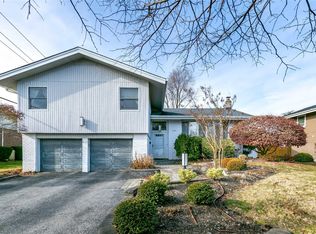 239 Birchwood Park Dr, Jericho, NY 11753