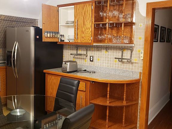 2nd image of 34 Jefferson Ave APT 3