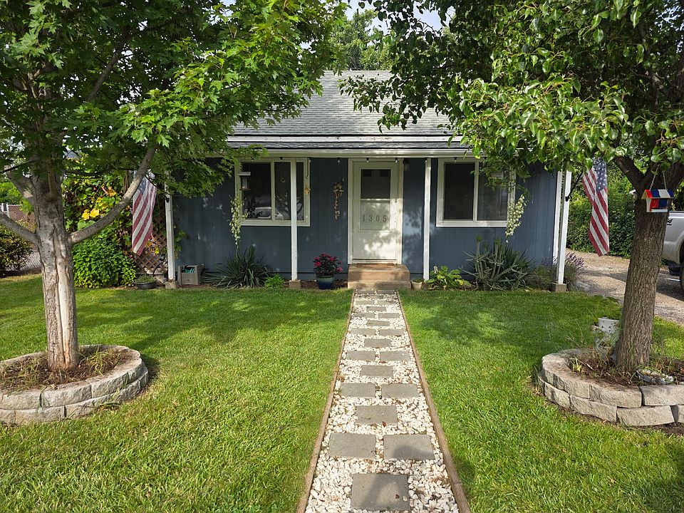 1st image of 1305 Woodland Ave