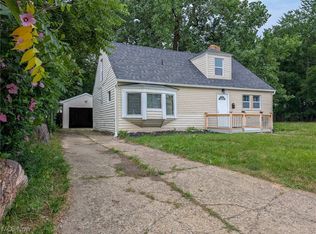 14817 Naples Ave, Cleveland, OH 44128